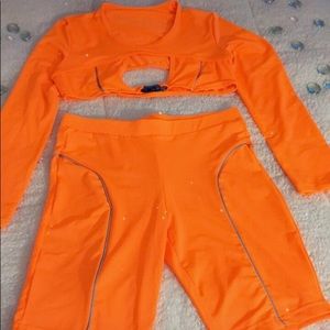 Our ‘orange crush’🍊🥰Two piece set.